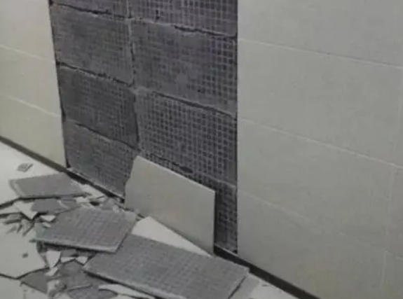 无极瓷砖空鼓维修公司分享下无极墙砖松动维修的知识